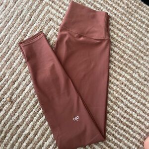 ALO Yoga Dusty Rose Leggings Large